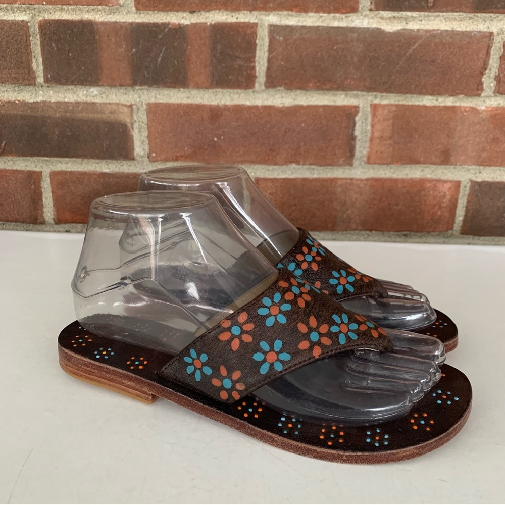 Mystique Black Leather printed Flat Heel Thong Flip Flop Sandals US 6 M NEW